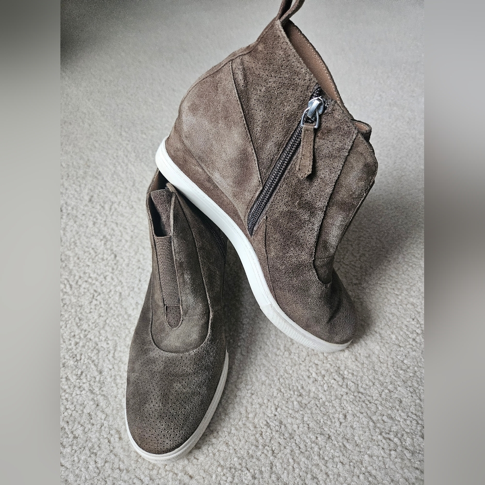 LINEA L. PAOLO ANNA Low Wedge Sneaker Shoe Boot Womens 8.5 Olive Green Leather